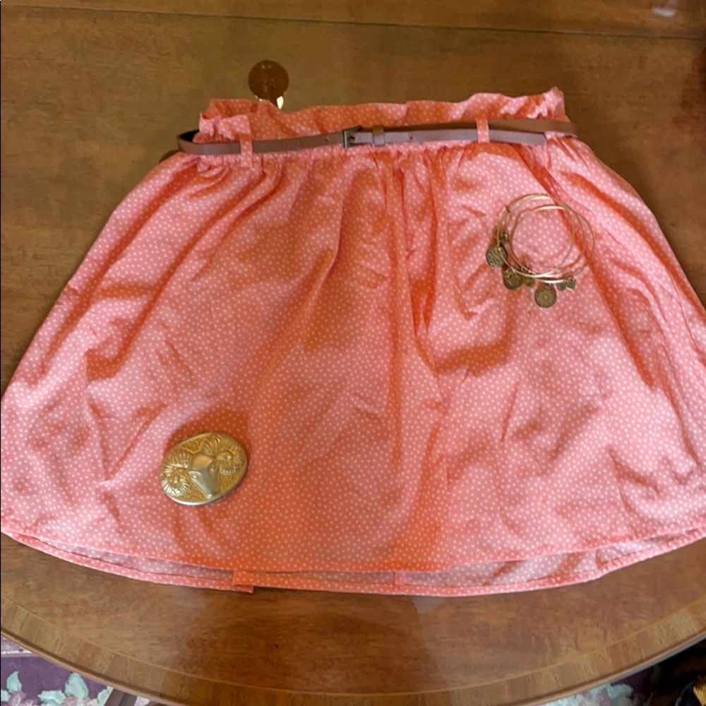 Pink Dot skirt with pockets and belt